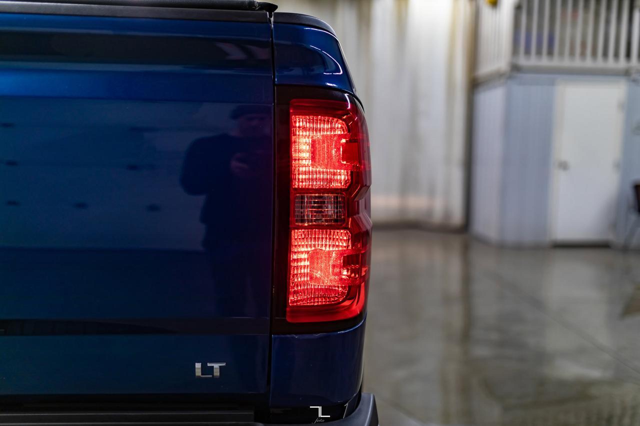 2018 Chevrolet Silverado 2500HD 4x4 Crew Cab LT Z71 Diesel Leather BCam Red Deer AB