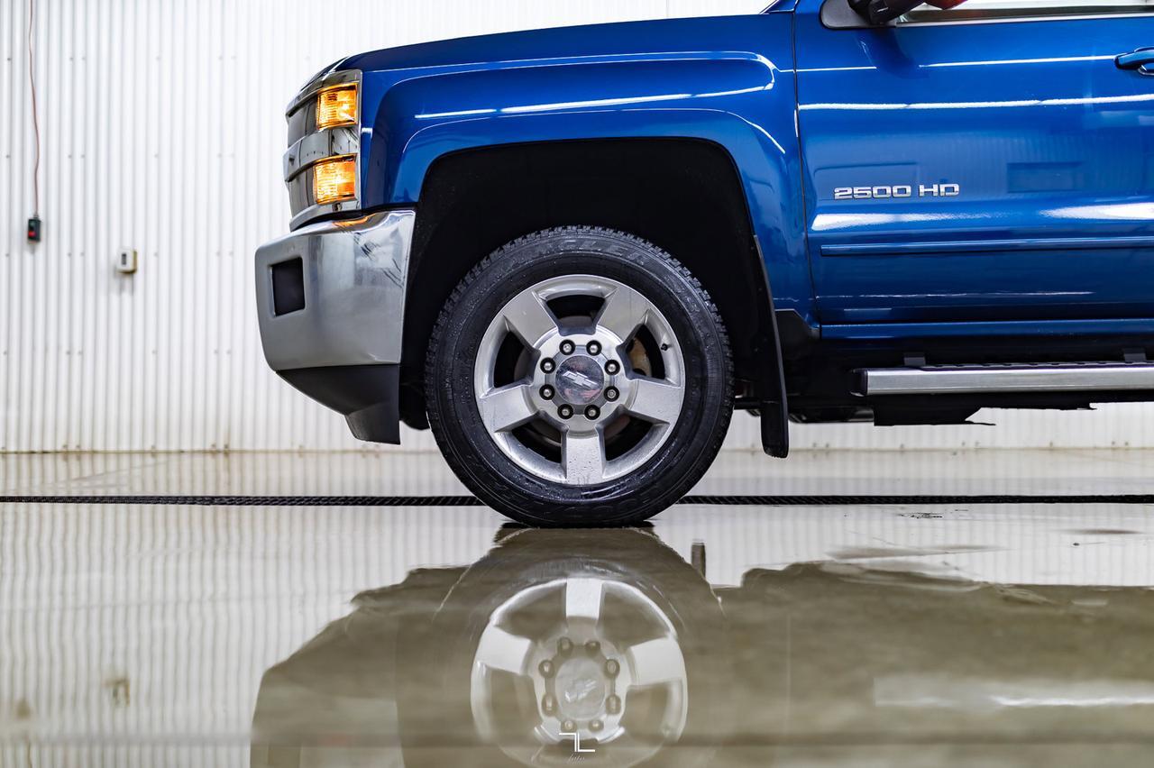 2018 Chevrolet Silverado 2500HD 4x4 Crew Cab LT Z71 Diesel Leather BCam Red Deer AB