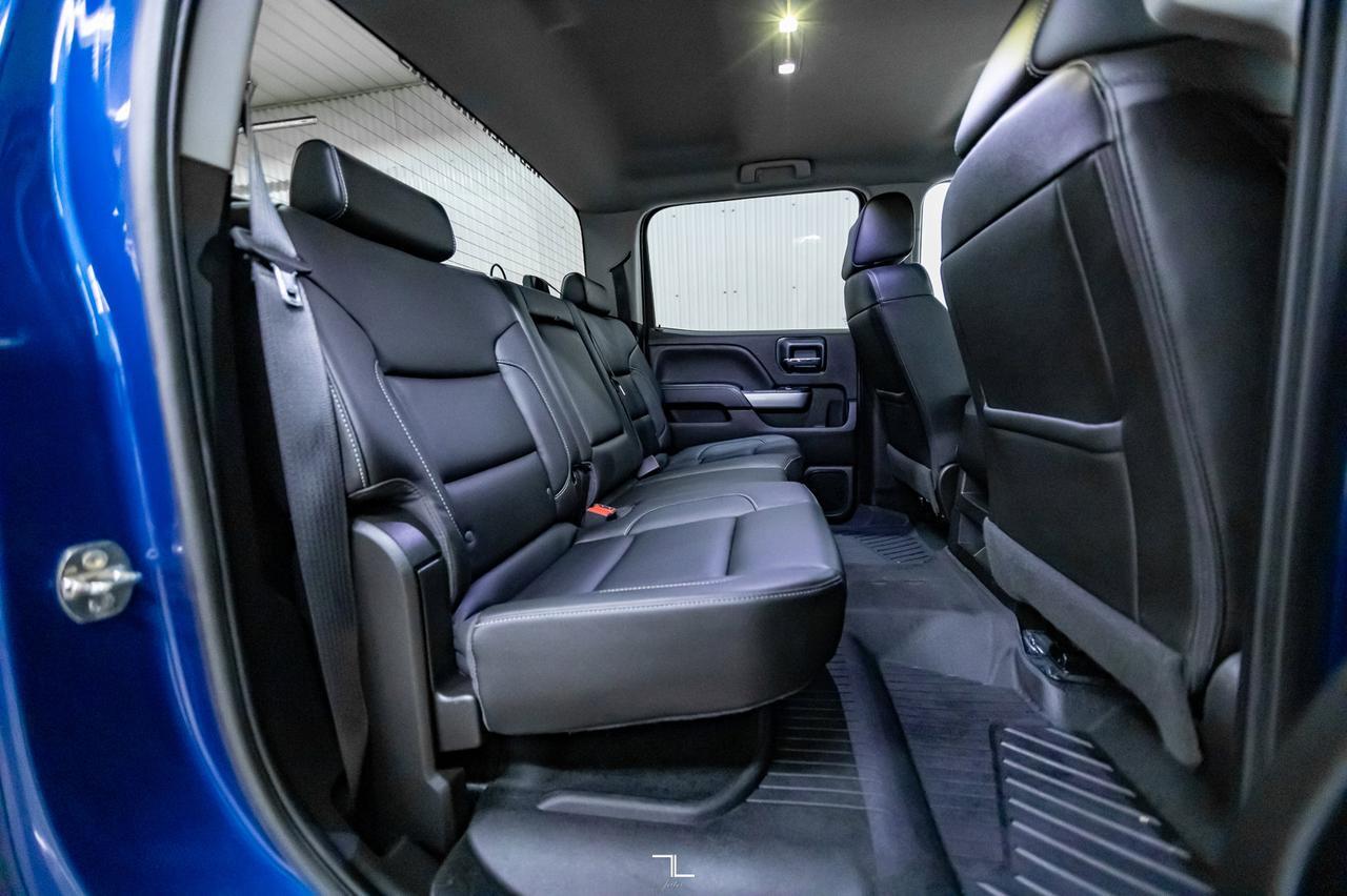 2018 Chevrolet Silverado 2500HD 4x4 Crew Cab LT Z71 Diesel Leather BCam Red Deer AB