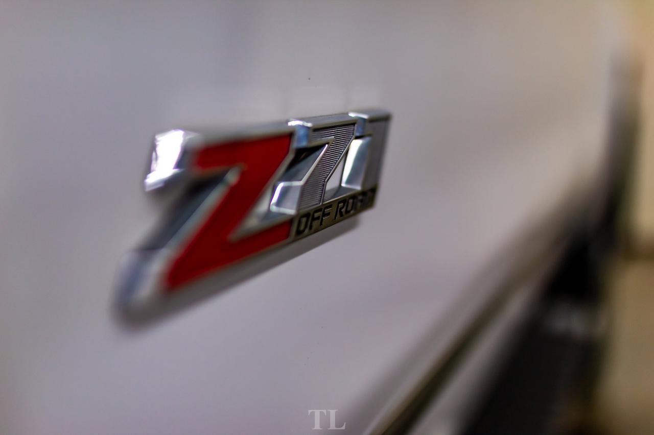 2018 Chevrolet Silverado 2500HD 4x4 Crew Cab LT Z71 Diesel Nav BCam Red Deer AB