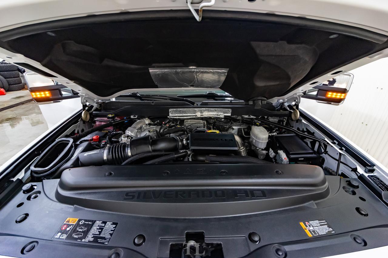 2018 Chevrolet Silverado 2500HD 4x4 Crew Cab LT Z71 Diesel Nav BCam Red Deer AB