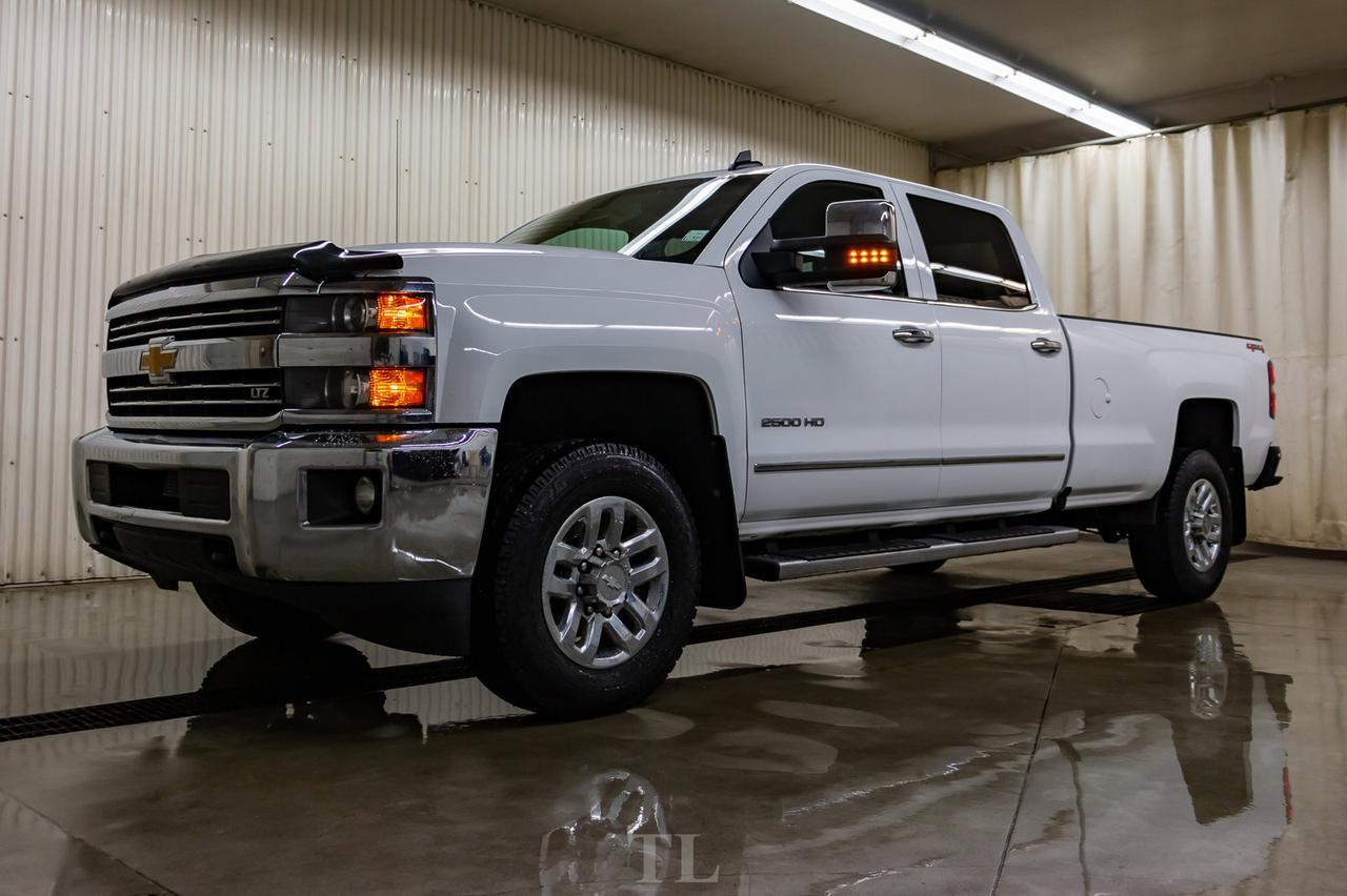 2018 Chevrolet Silverado 2500HD 4x4 Crew Cab LTZ Longbox Leather Roof Nav Red Deer AB