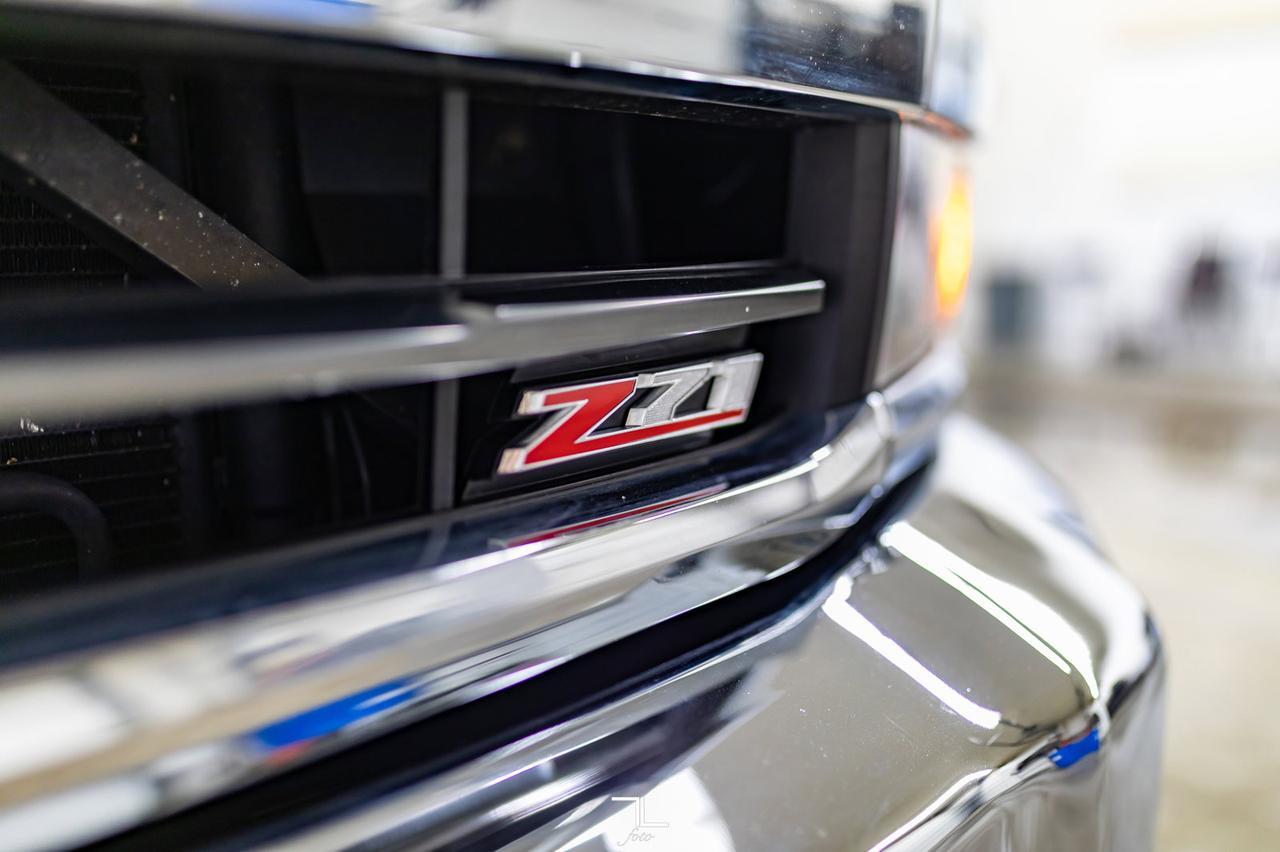 2018 Chevrolet Silverado 2500HD 4x4 Crew Cab LTZ Z71 Diesel Leather BCam Red Deer AB