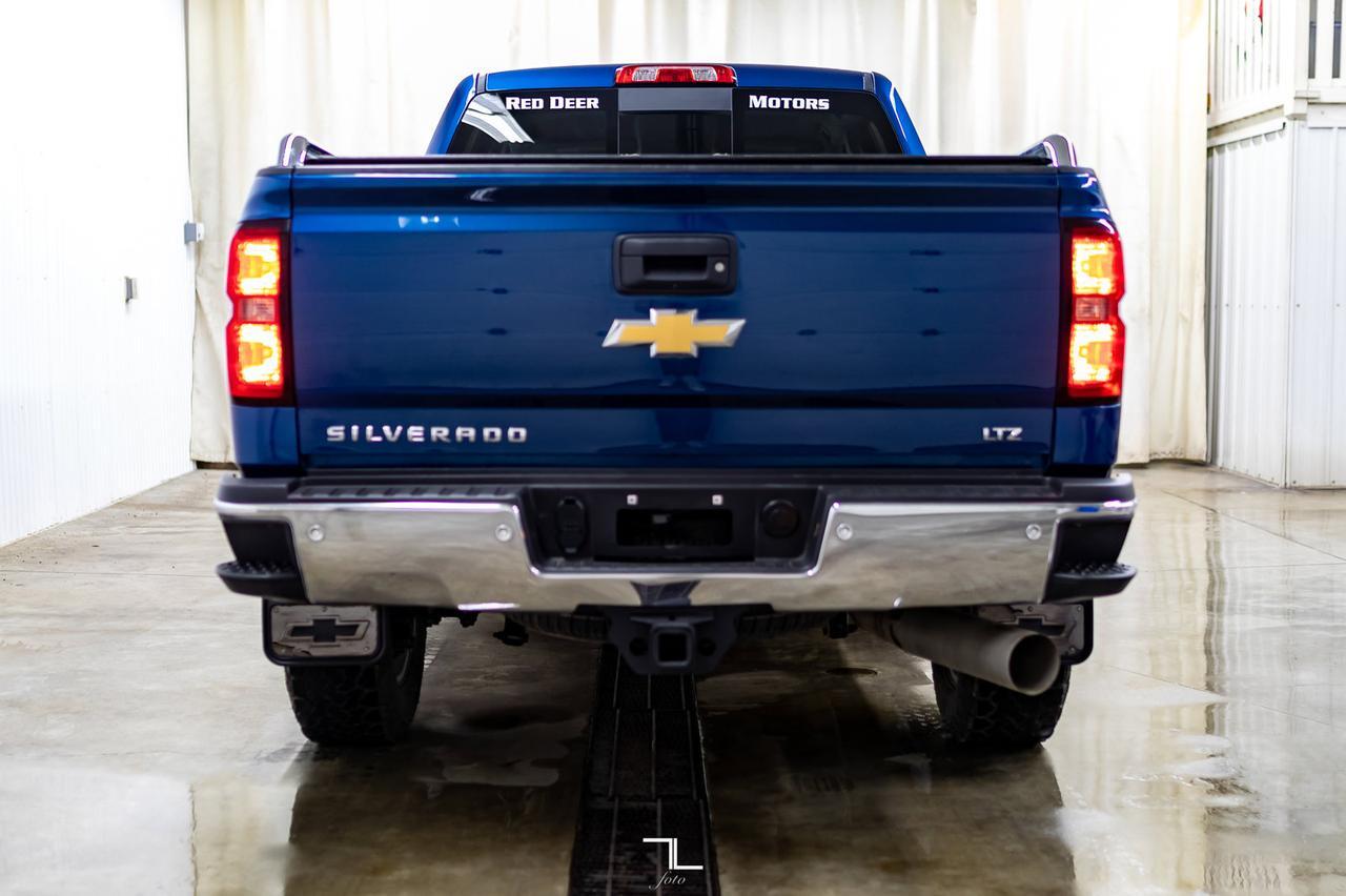 2018 Chevrolet Silverado 2500HD 4x4 Crew Cab LTZ Z71 Diesel Leather BCam Red Deer AB