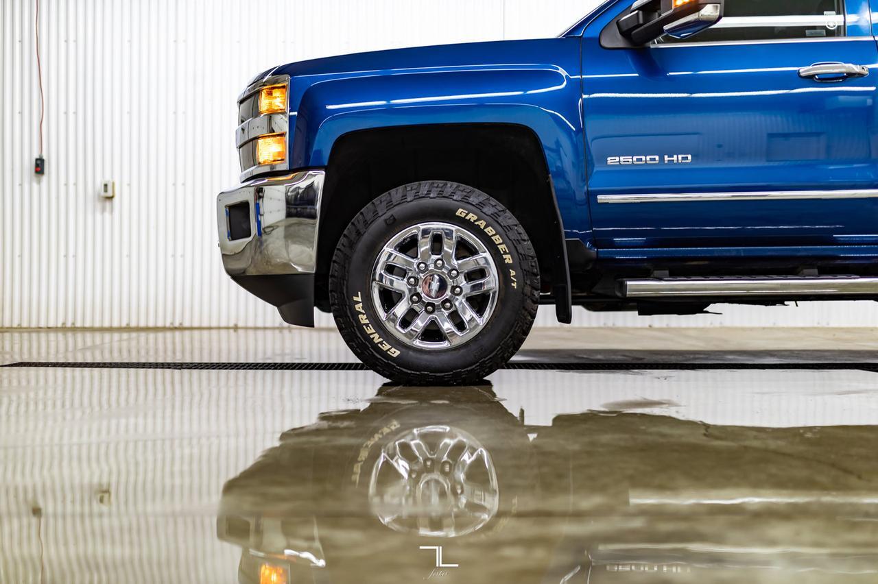 2018 Chevrolet Silverado 2500HD 4x4 Crew Cab LTZ Z71 Diesel Leather BCam Red Deer AB