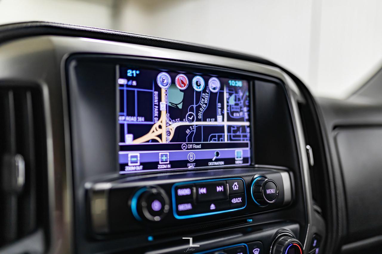 2018 Chevrolet Silverado 2500HD 4x4 Crew Cab LTZ Z71 Diesel Leather Roof Nav Red Deer AB