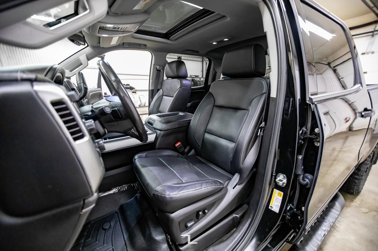 2018 Chevrolet Silverado 2500HD 4x4 Crew Cab LTZ Z71 Diesel Leather Roof Nav Red Deer AB