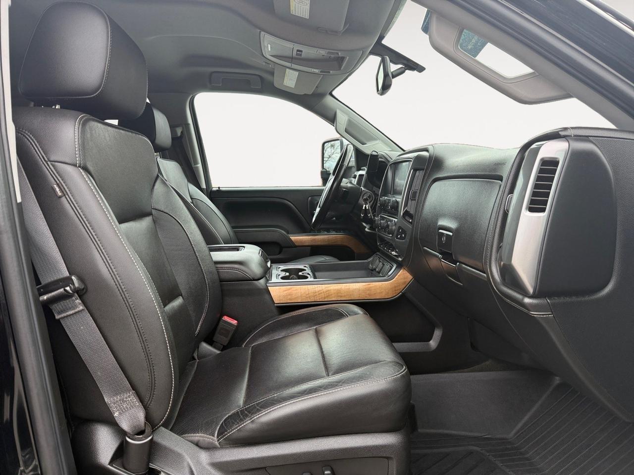 2018 Chevrolet Silverado 2500HD LTZ, HEATED/VENTILATED SEATS, UNIVERSAL GARAGE DOOR OPENER, POWER FOLDING MIRRORS, WIFI, BLUETOOTH, NAVIGATION, RUNNING BOARDS, BACKUP CAMERA, BOSE SPEAKERS. ALL WEATHER FLOOR MATS, TOW HOOKS, TOW PACKAGE, CLEAN CARFAX! Norfolk VA