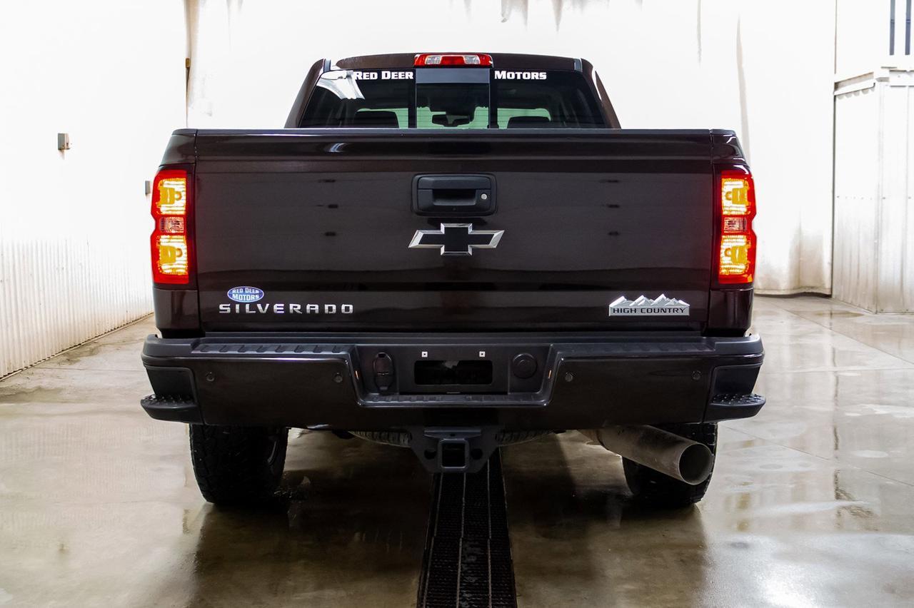 2018 Chevrolet Silverado 3500HD 4x4 Crew Cab High Country Diesel Leather Roof Nav Red Deer AB