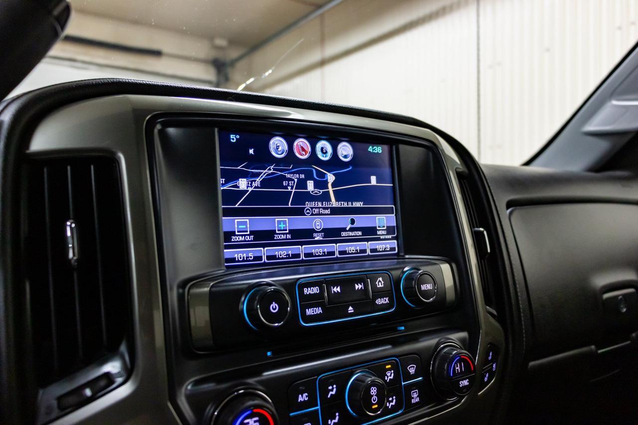 2018 Chevrolet Silverado 3500HD 4x4 Crew Cab High Country Diesel Leather Roof Nav Red Deer AB