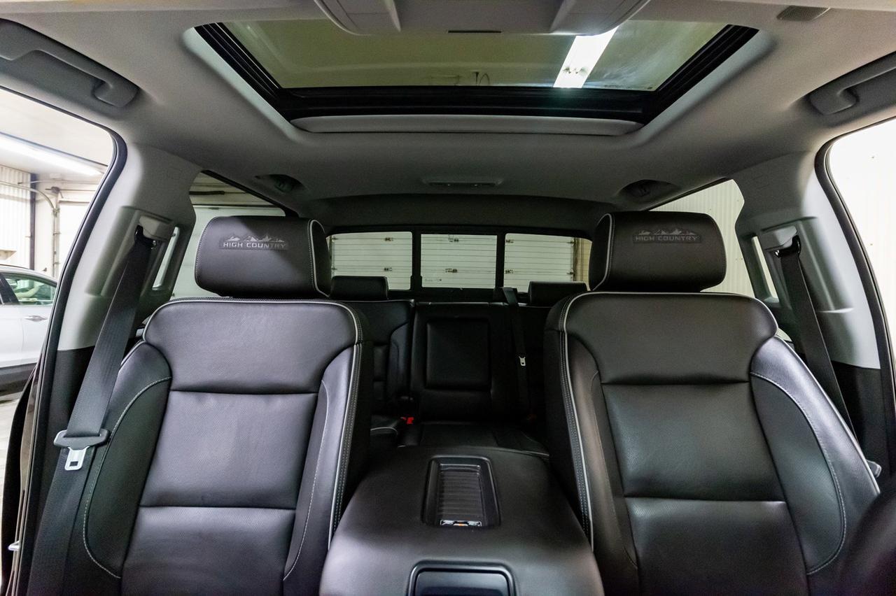 2018 Chevrolet Silverado 3500HD 4x4 Crew Cab High Country Diesel Leather Roof Nav Red Deer AB