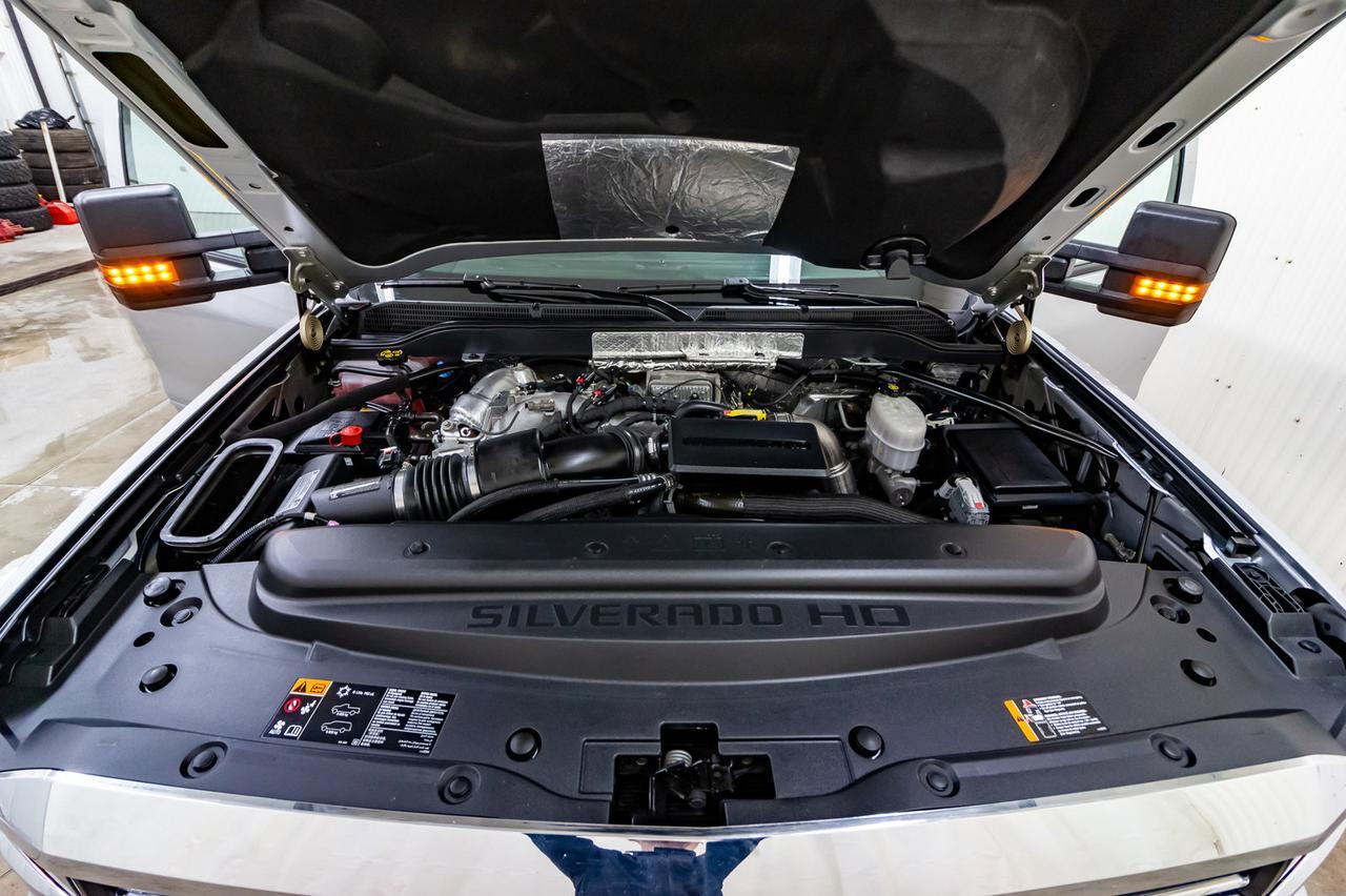 2018 Chevrolet Silverado 3500HD 4x4 Crew Cab LT 6 Passenger Diesel Red Deer AB