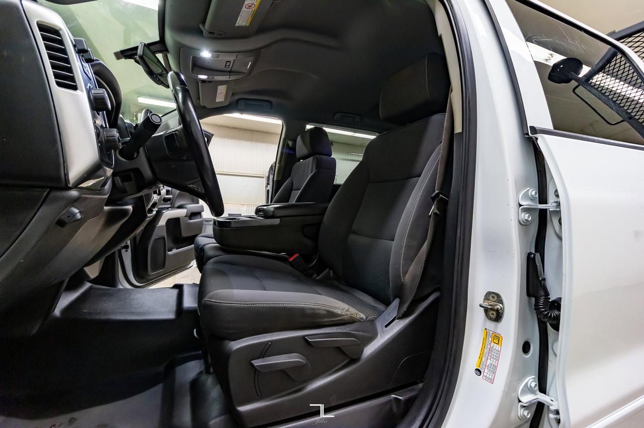 2018 Chevrolet Silverado 3500HD 4x4 Crew Cab LT Deck Red Deer AB