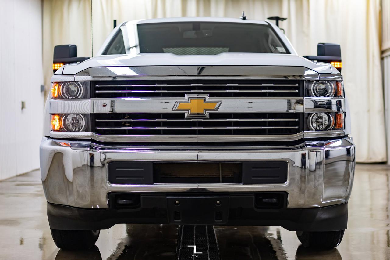 2018 Chevrolet Silverado 3500HD 4x4 Crew Cab LT Deck Red Deer AB