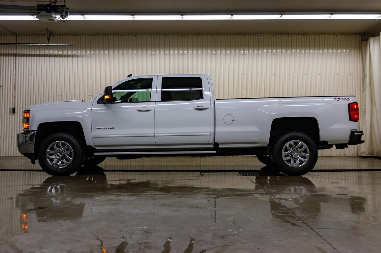 2018 Chevrolet Silverado 3500HD 4x4 Crew Cab LT LWB Diesel BCam Red Deer AB