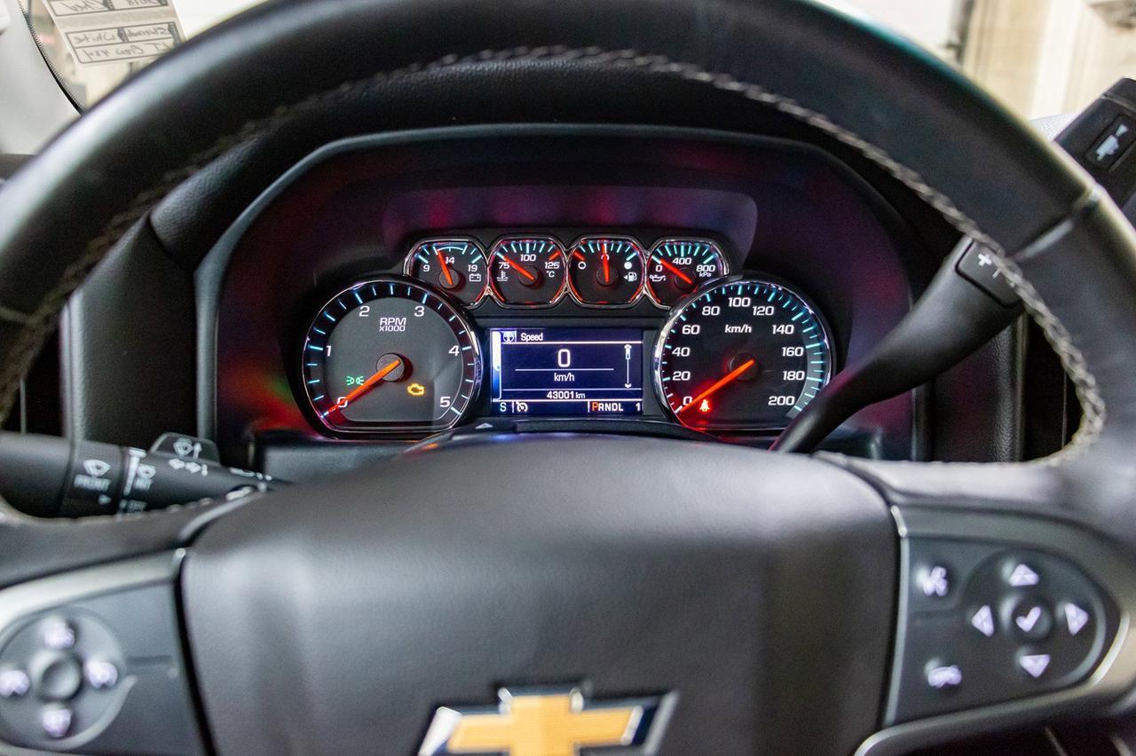 2018 Chevrolet Silverado 3500HD 4x4 Crew Cab LT LWB Diesel BCam Red Deer AB