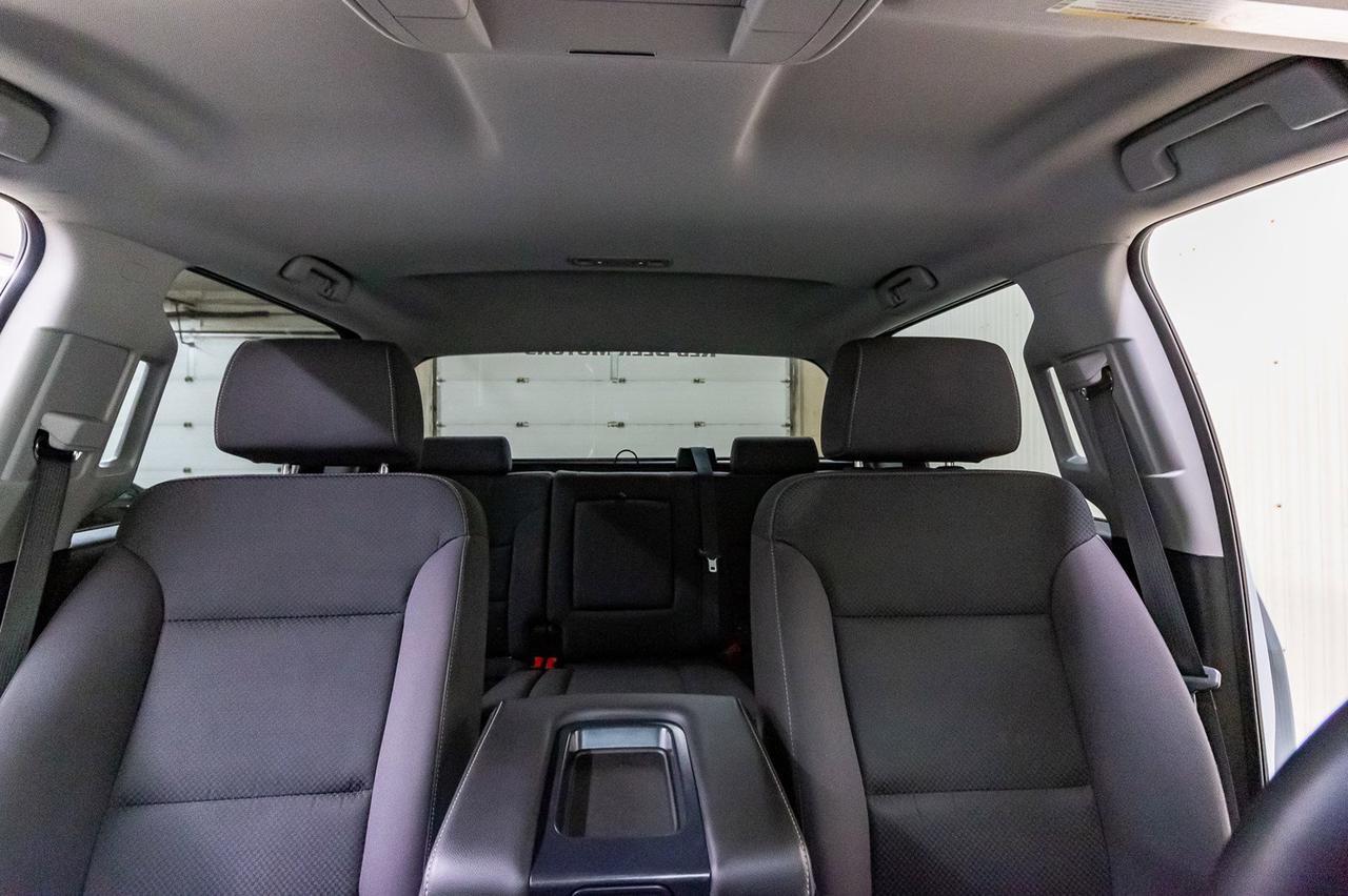 2018 Chevrolet Silverado 3500HD 4x4 Crew Cab LT LWB Diesel BCam Red Deer AB