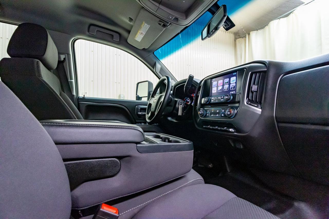 2018 Chevrolet Silverado 3500HD 4x4 Crew Cab LT LWB Diesel BCam Red Deer AB