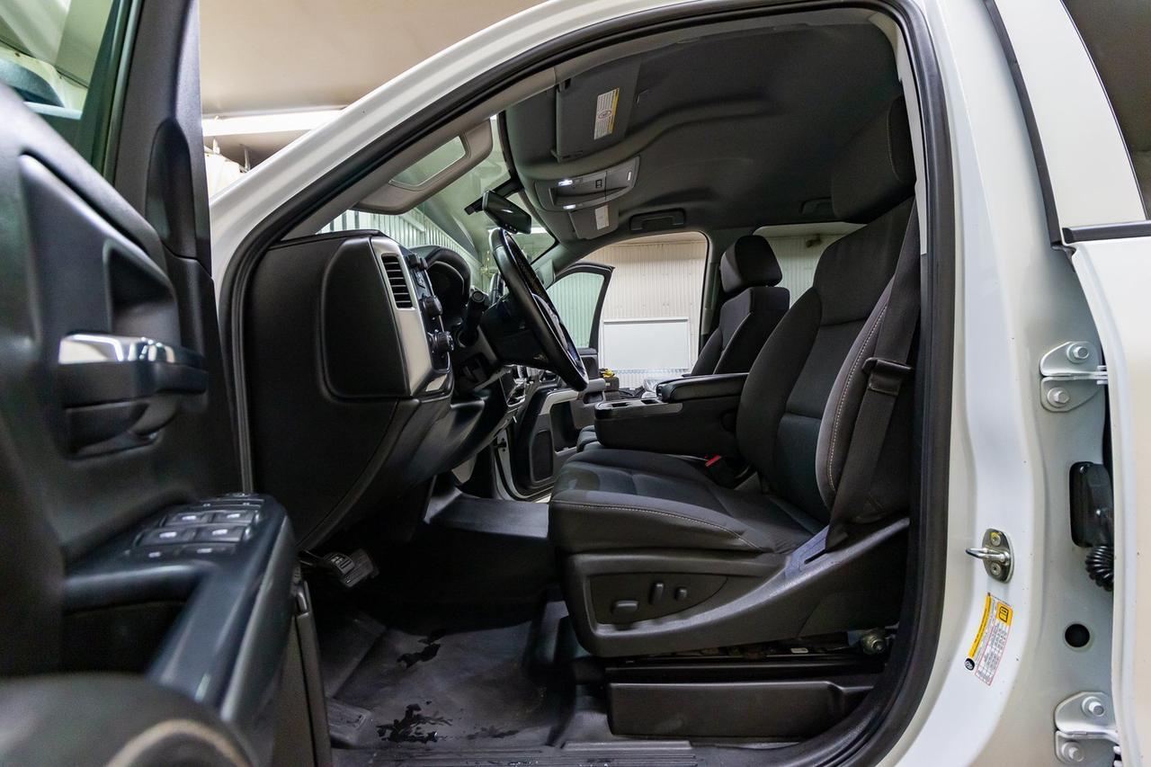 2018 Chevrolet Silverado 3500HD 4x4 Crew Cab LT Longbox BCam Red Deer AB