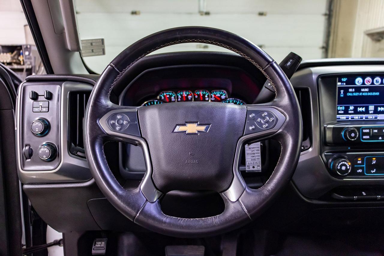 2018 Chevrolet Silverado 3500HD 4x4 Crew Cab LT Longbox BCam Red Deer AB