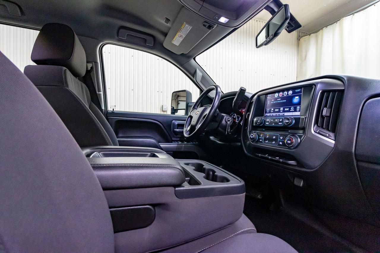 2018 Chevrolet Silverado 3500HD 4x4 Crew Cab LT Longbox BCam Red Deer AB