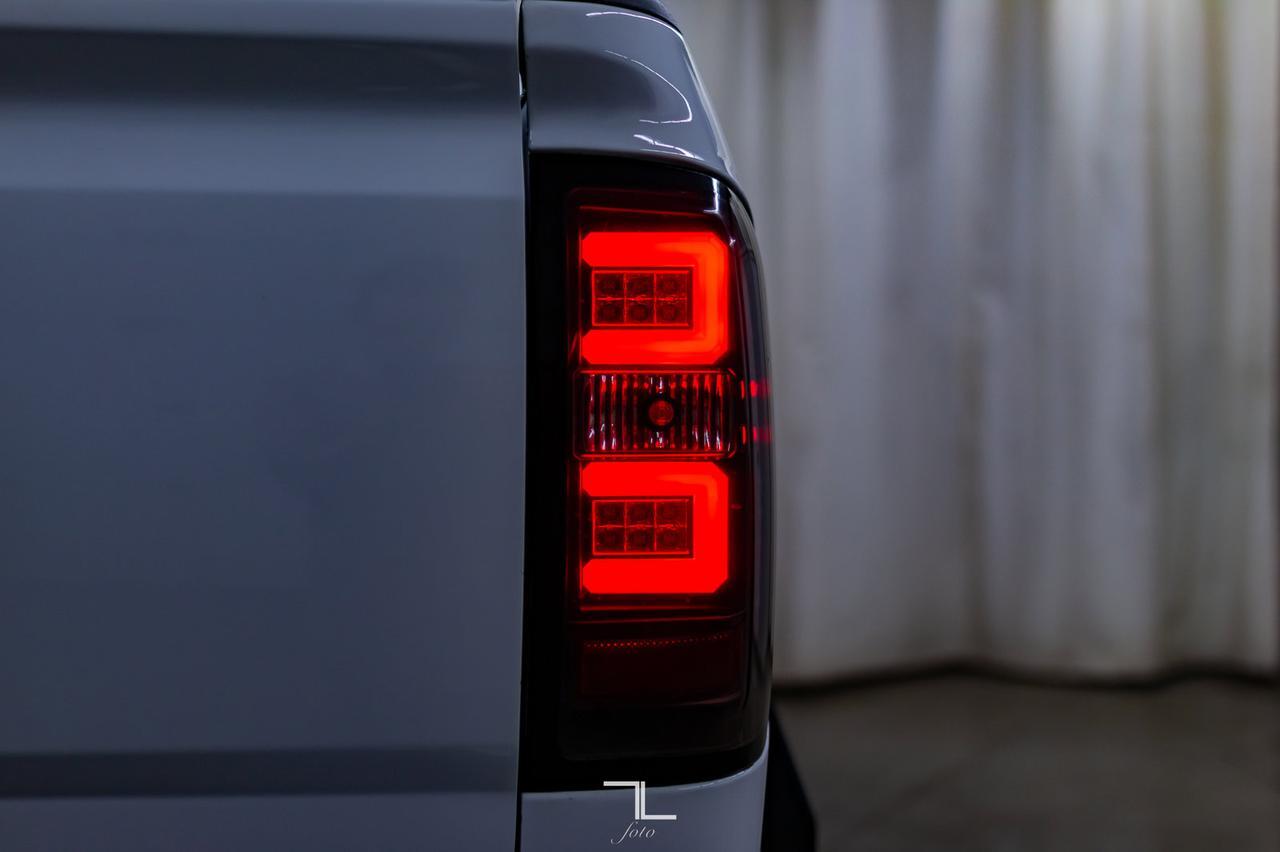 2018 Chevrolet Silverado 3500HD 4x4 Crew Cab LT Z71 Diesel Leather Nav 6&quot; Lift Red Deer AB