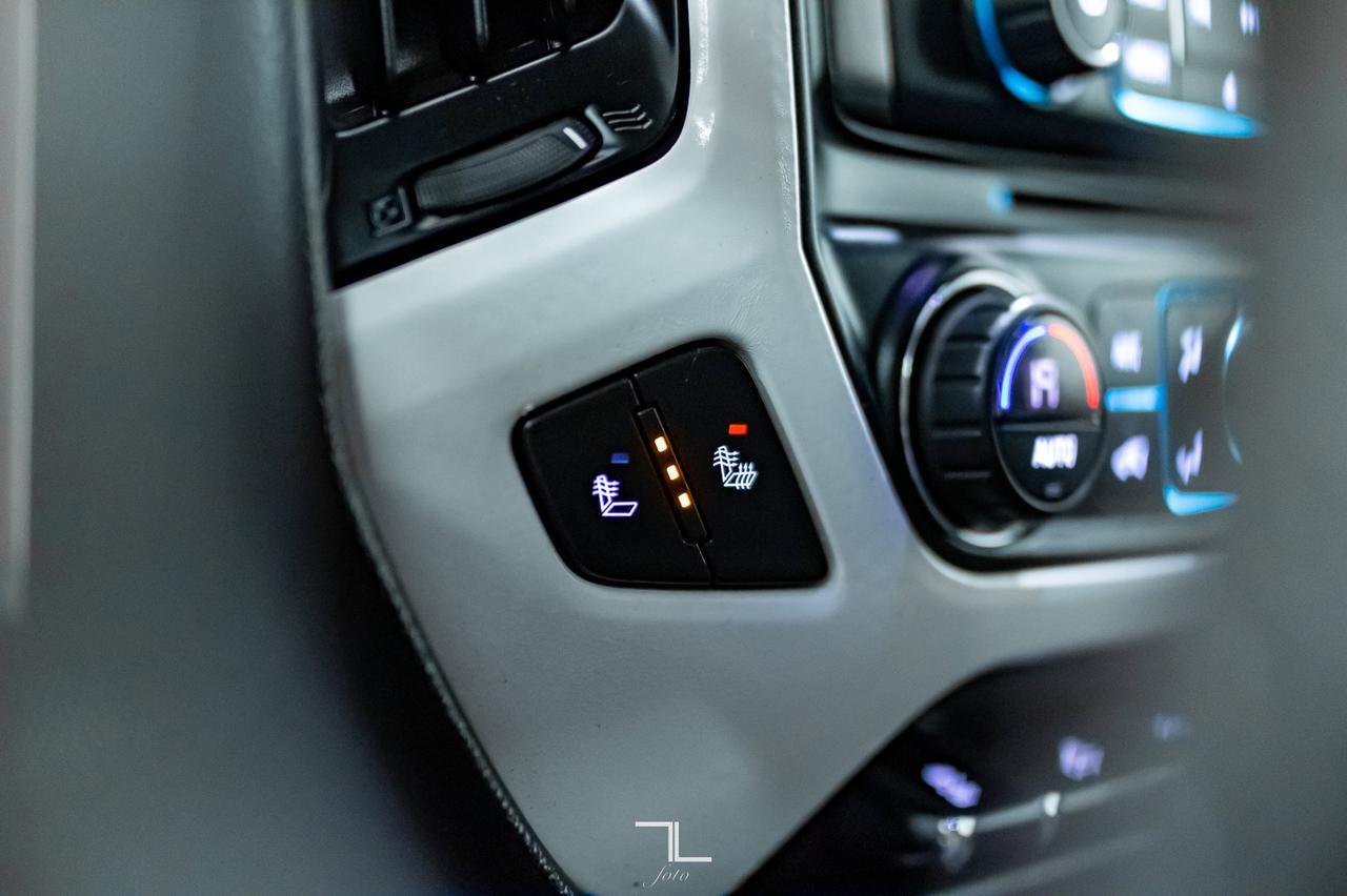 2018 Chevrolet Silverado 3500HD 4x4 Crew Cab LT Z71 Diesel Leather Nav 6&quot; Lift Red Deer AB