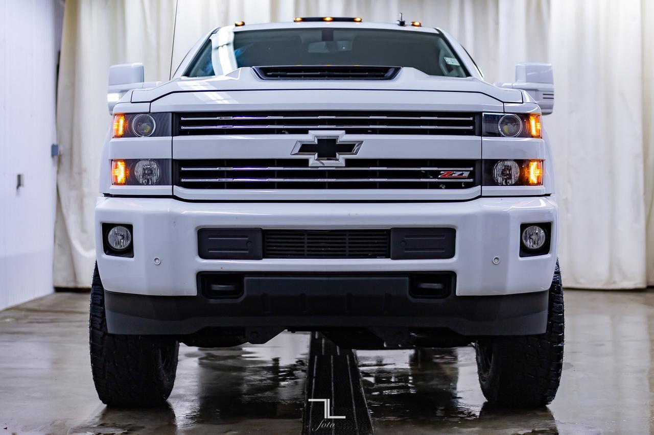 2018 Chevrolet Silverado 3500HD 4x4 Crew Cab LT Z71 Diesel Leather Nav 6&quot; Lift Red Deer AB