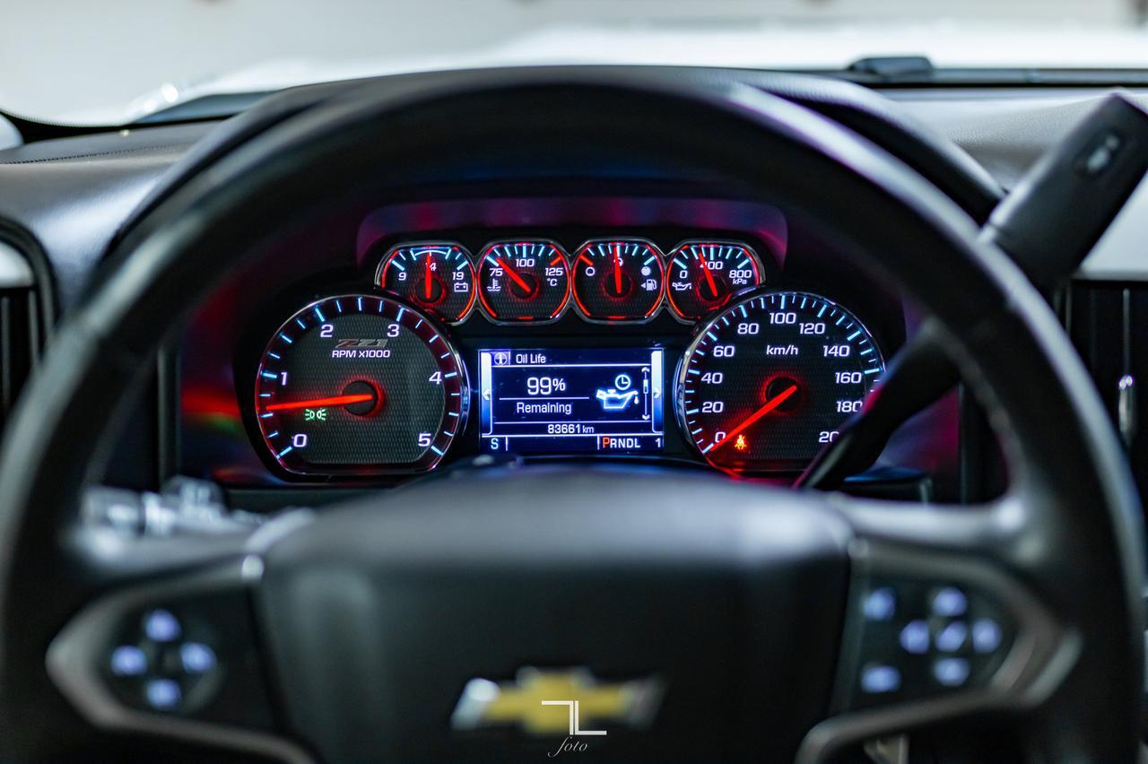 2018 Chevrolet Silverado 3500HD 4x4 Crew Cab LT Z71 Diesel Leather Nav 6&quot; Lift Red Deer AB