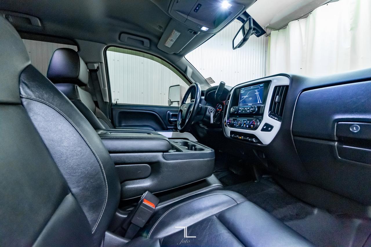 2018 Chevrolet Silverado 3500HD 4x4 Crew Cab LT Z71 Diesel Leather Nav 6&quot; Lift Red Deer AB