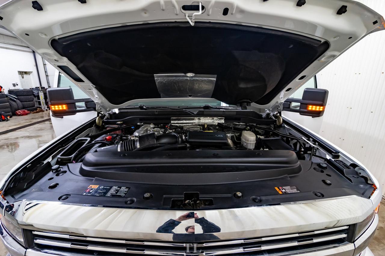 2018 Chevrolet Silverado 3500HD 4x4 Crew Cab WT Longbox Diesel Red Deer AB