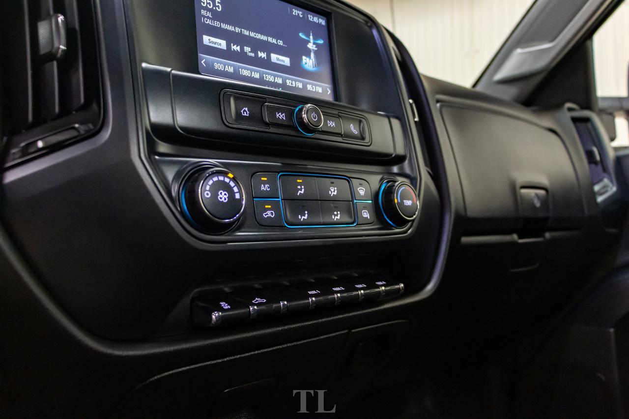 2018 Chevrolet Silverado 3500HD 4x4 Reg Cab WT Longbox BCam Pseat Red Deer AB