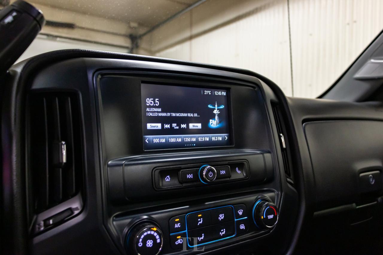 2018 Chevrolet Silverado 3500HD 4x4 Reg Cab WT Longbox BCam Pseat Red Deer AB