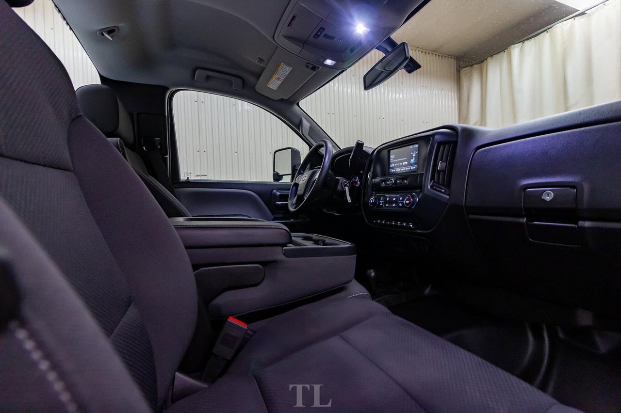 2018 Chevrolet Silverado 3500HD 4x4 Reg Cab WT Longbox BCam Pseat Red Deer AB