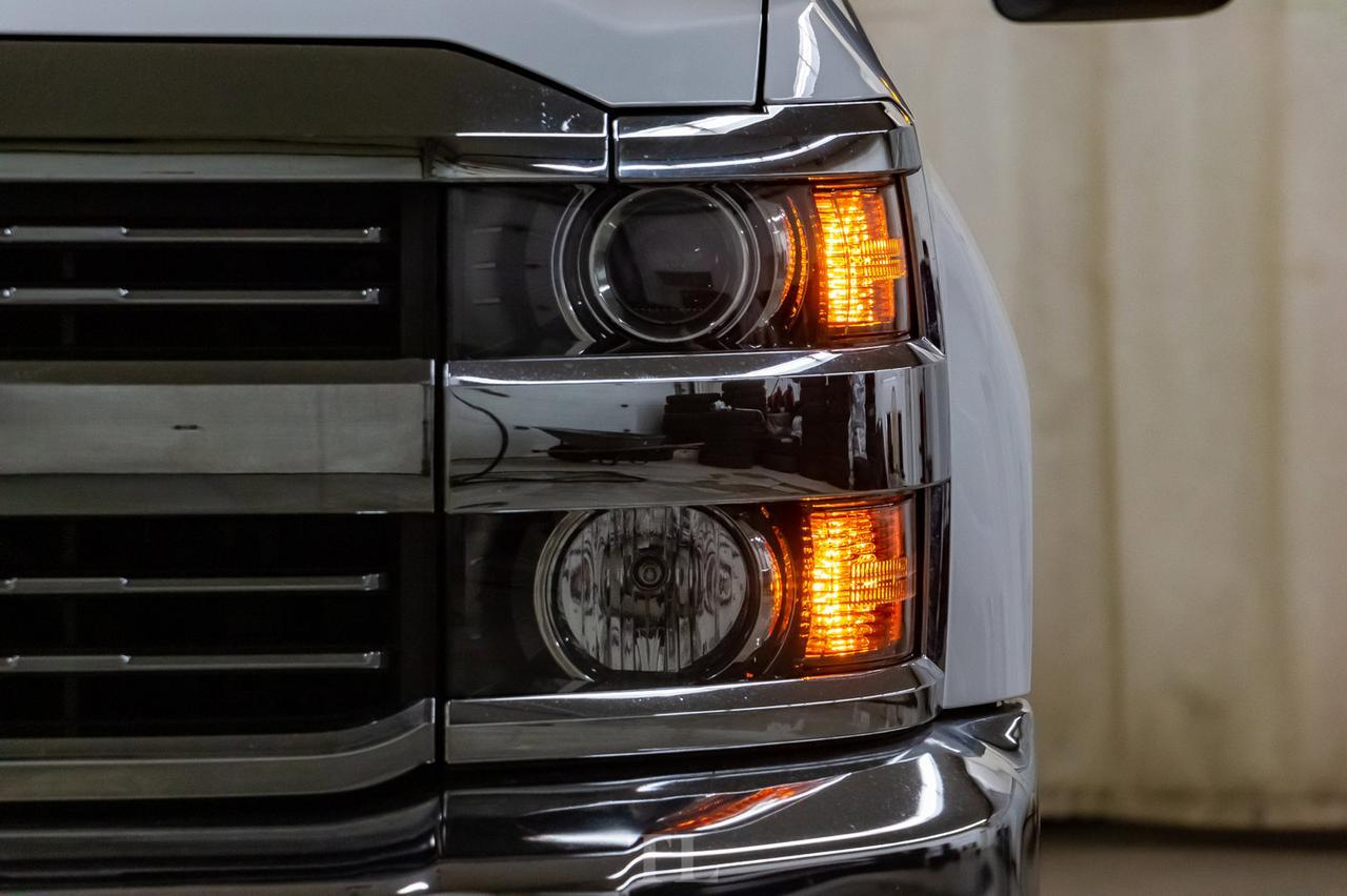 2018 Chevrolet Silverado 3500HD 4x4 Reg Cab WT Longbox BCam Pseat Red Deer AB