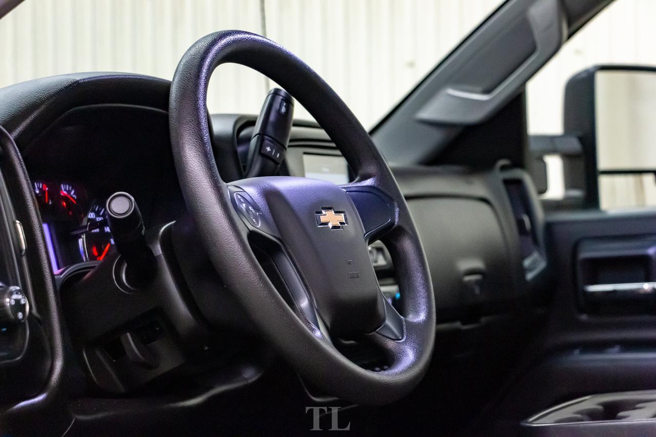 2018 Chevrolet Silverado 3500HD 4x4 Reg Cab WT Longbox BCam Pseat Red Deer AB