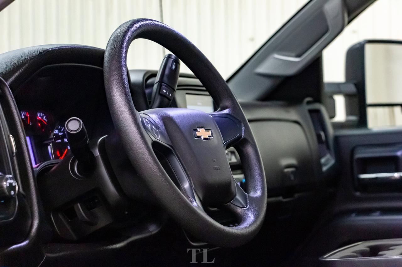 2018 Chevrolet Silverado 3500HD 4x4 Reg Cab WT Longbox BCam Pseat Red Deer AB