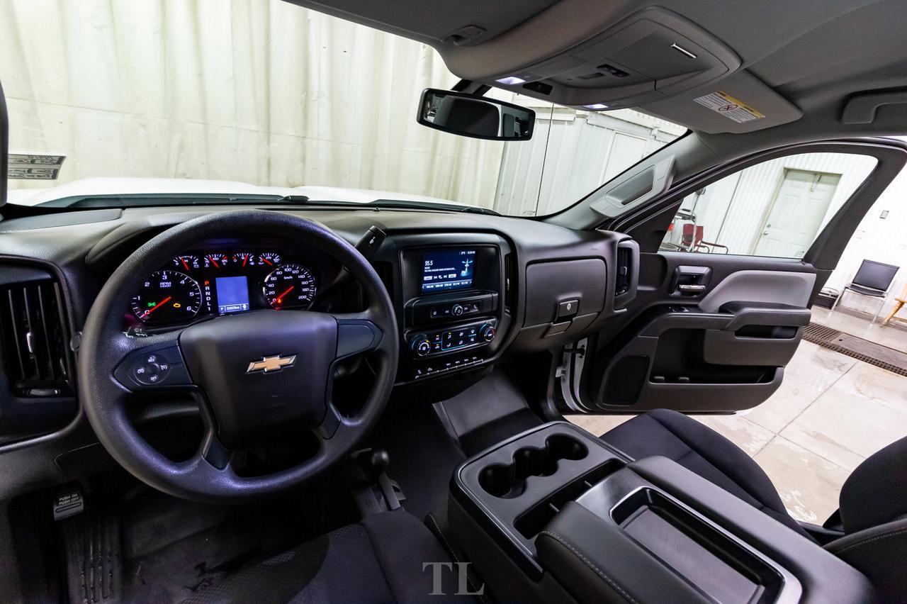 2018 Chevrolet Silverado 3500HD 4x4 Reg Cab WT Longbox BCam Pseat Red Deer AB