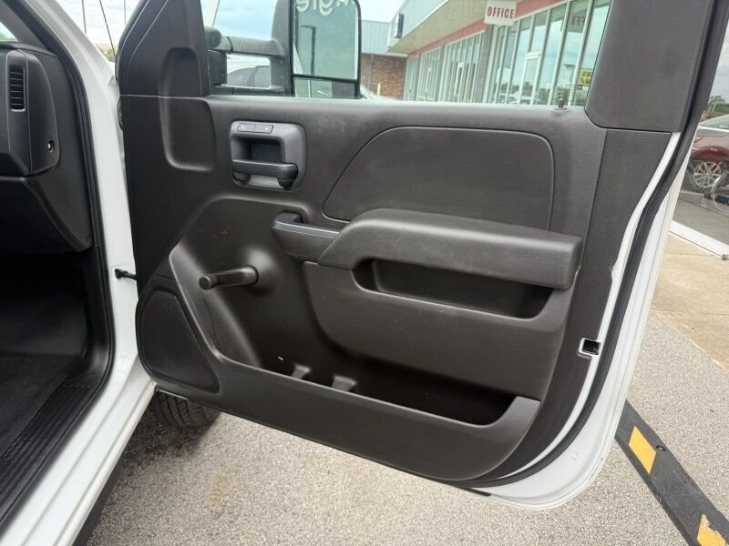 2018 Chevrolet Silverado 3500HD Diesel Ftatbed 56k mi's Work Truck Collinsville OK