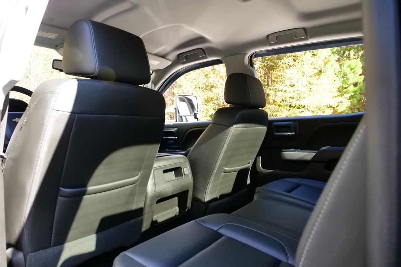 2018 Chevrolet Silverado 3500HD LTZ 4X4 / Duramax Turbo Diesel / Z71 / 5th Wheel! Lincolnton NC