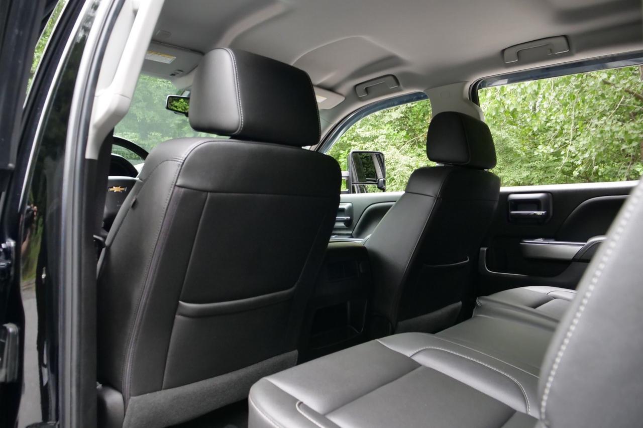 2018 Chevrolet Silverado 3500HD LTZ 4X4 / Duramax Turbo Diesel / Z71 / 5th Wheel! Lincolnton NC