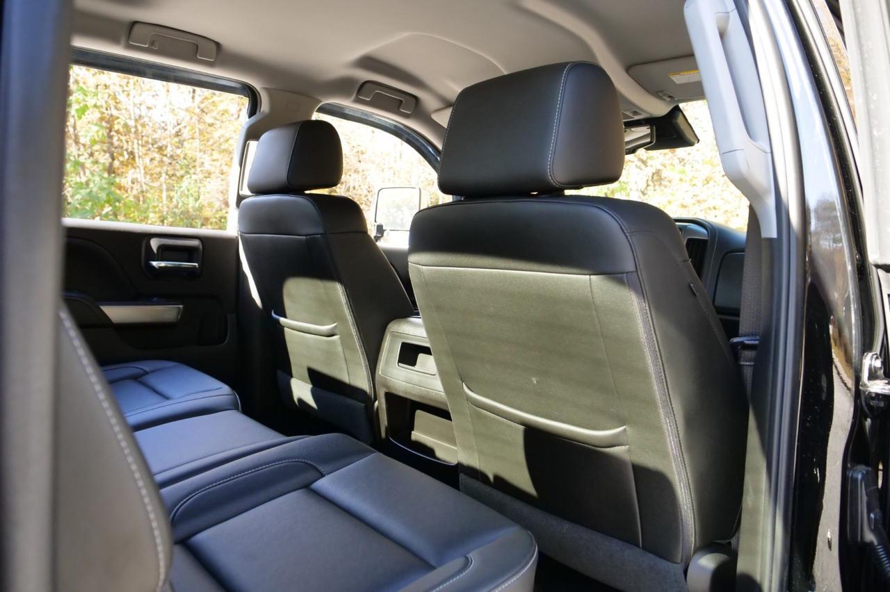 2018 Chevrolet Silverado 3500HD LTZ 4X4 / Duramax Turbo Diesel / Z71 / 5th Wheel! Lincolnton NC