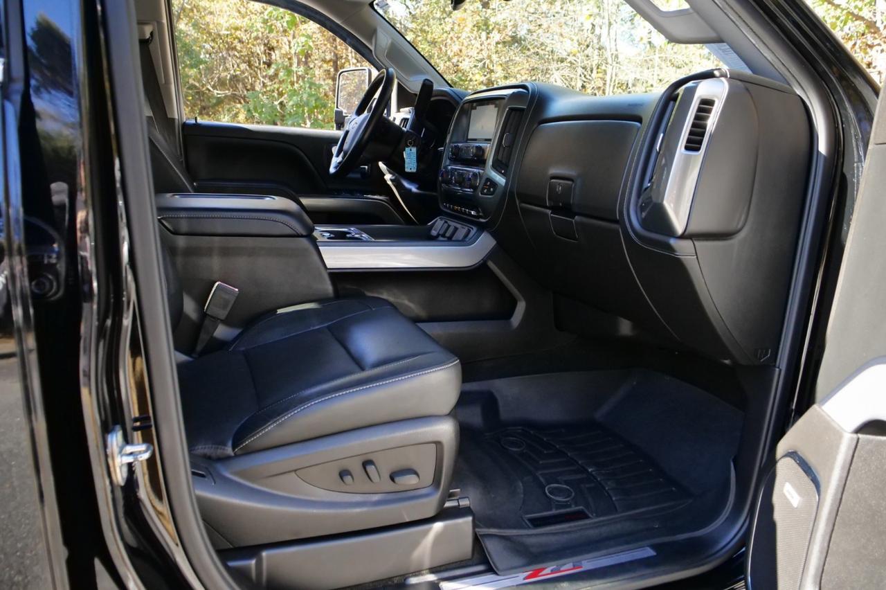 2018 Chevrolet Silverado 3500HD LTZ 4X4 / Duramax Turbo Diesel / Z71 / 5th Wheel! Lincolnton NC