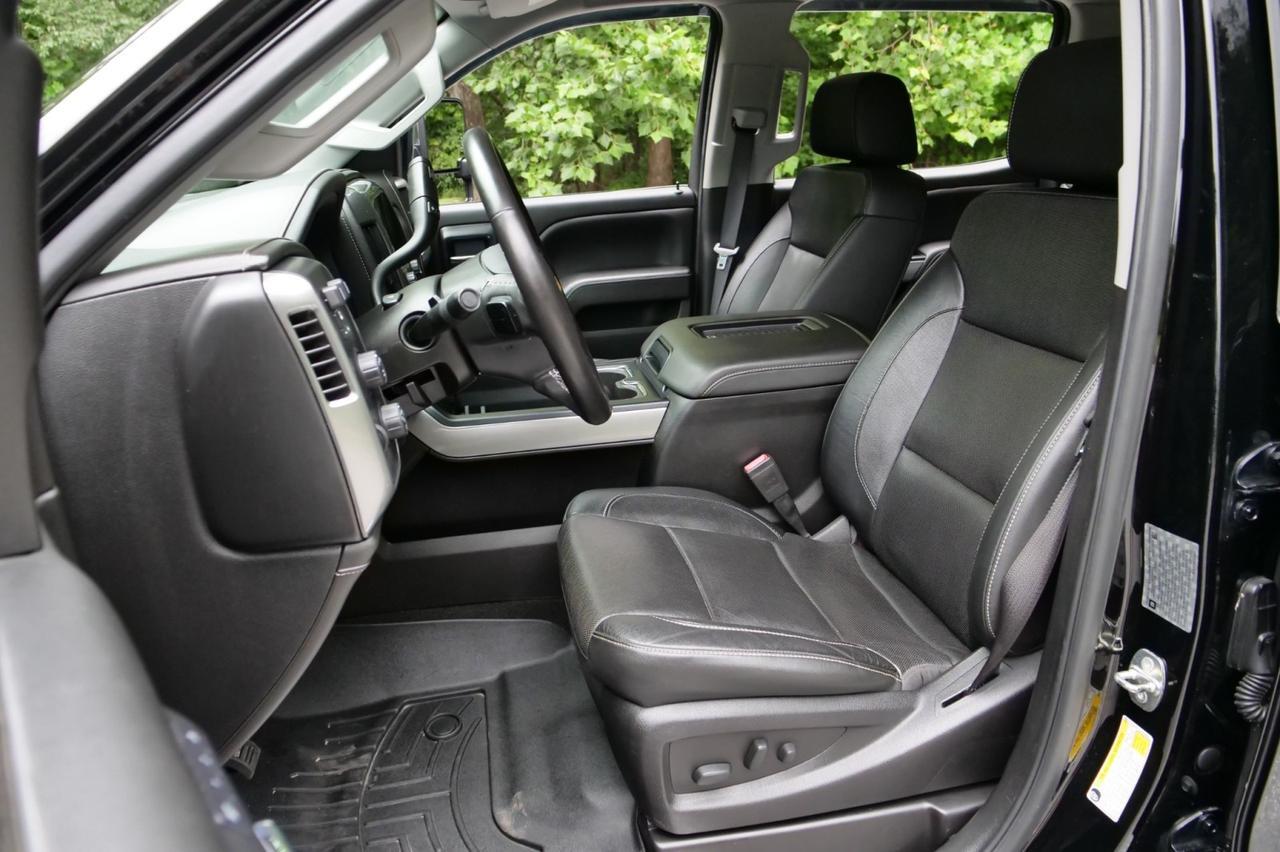 2018 Chevrolet Silverado 3500HD LTZ 4X4 / Duramax Turbo Diesel / Z71 / 5th Wheel! Lincolnton NC