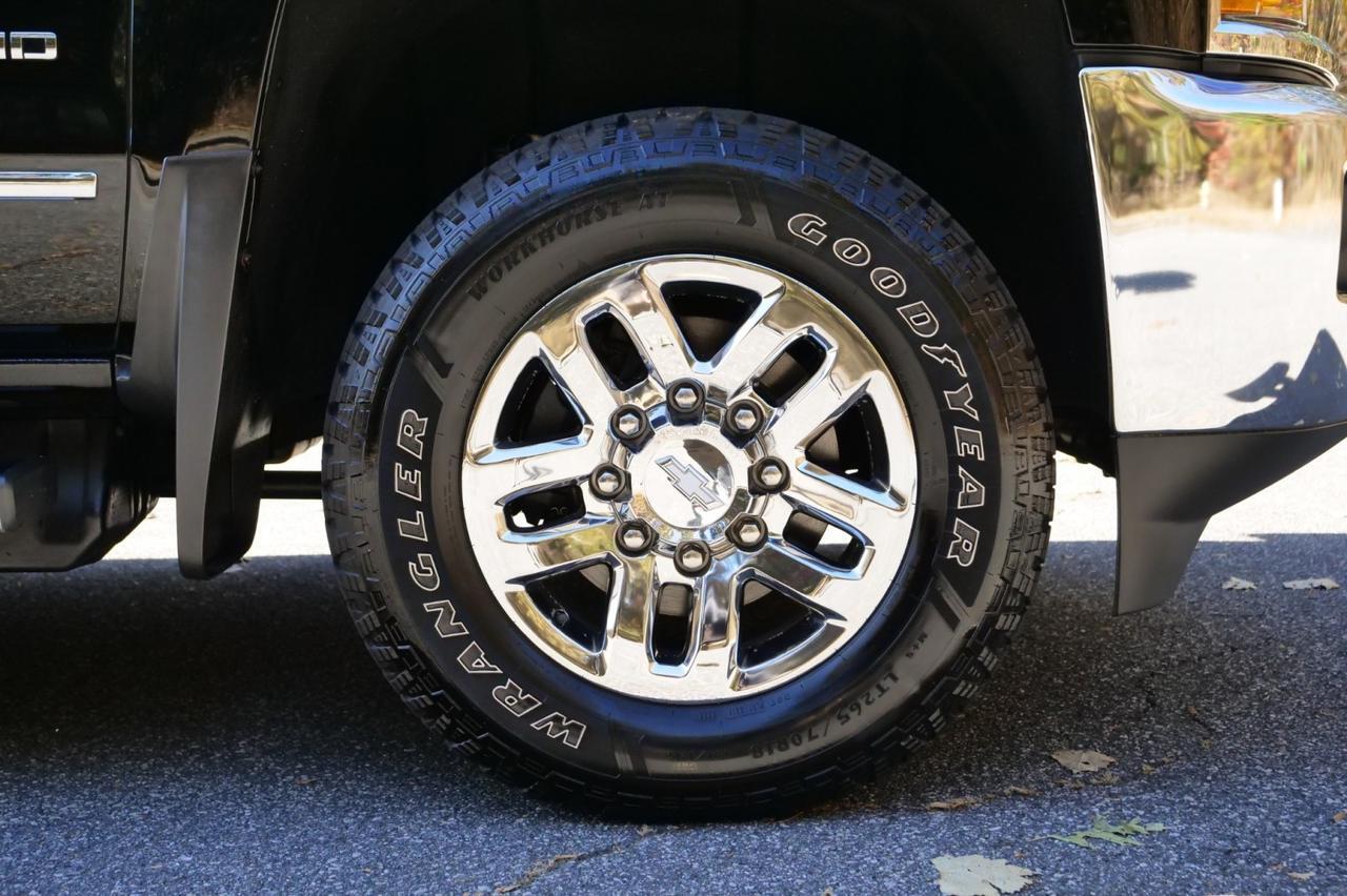 2018 Chevrolet Silverado 3500HD LTZ 4X4 / Duramax Turbo Diesel / Z71 / 5th Wheel! Lincolnton NC