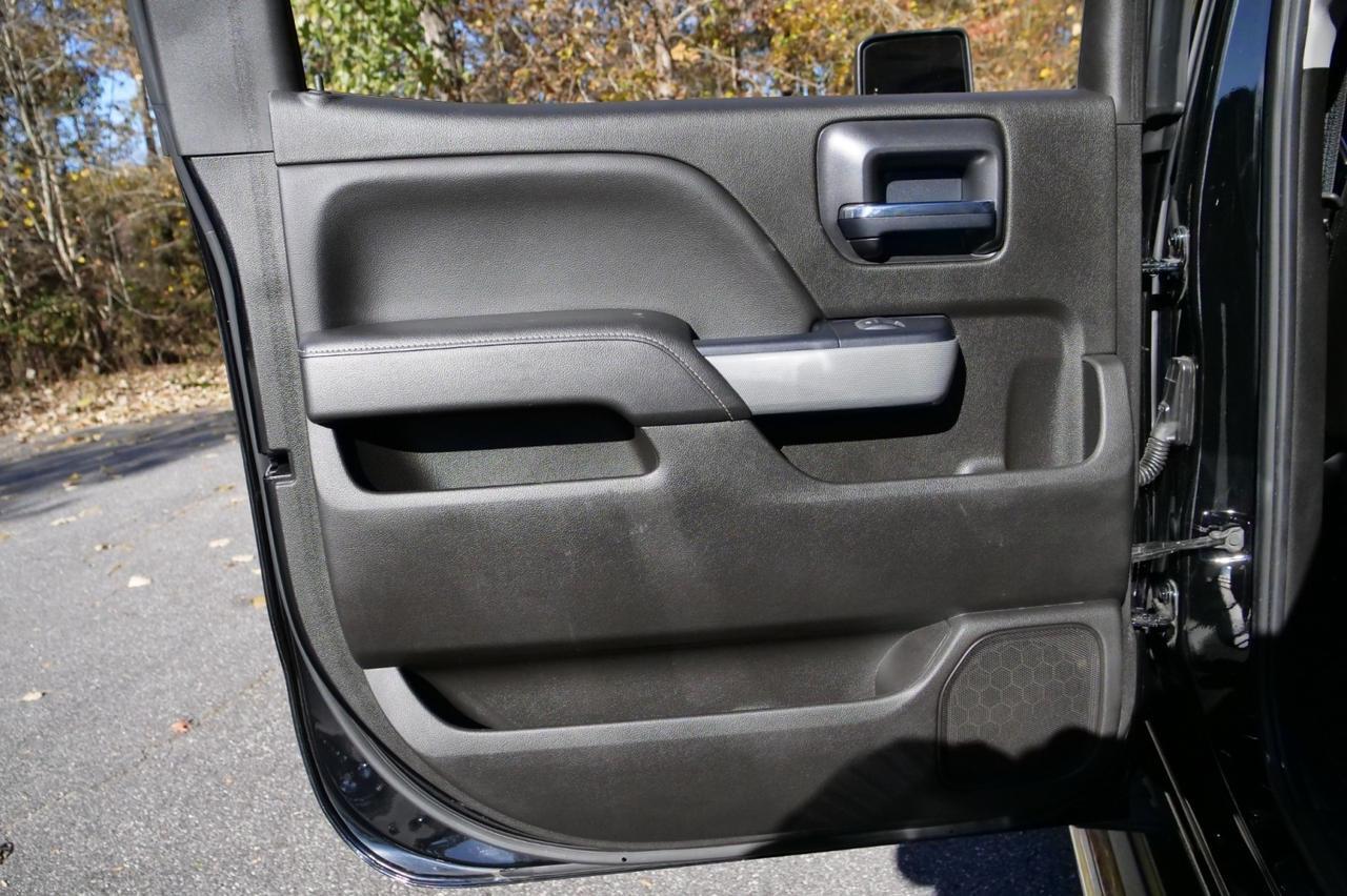 2018 Chevrolet Silverado 3500HD LTZ 4X4 / Duramax Turbo Diesel / Z71 / 5th Wheel! Lincolnton NC