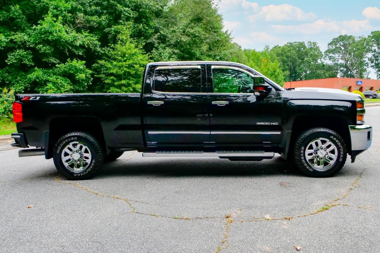 2018 Chevrolet Silverado 3500HD LTZ 4X4 / Duramax Turbo Diesel / Z71 / 5th Wheel! Lincolnton NC