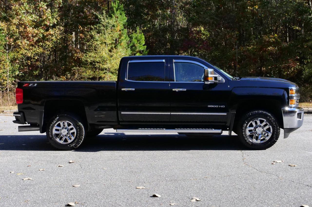 2018 Chevrolet Silverado 3500HD LTZ 4X4 / Duramax Turbo Diesel / Z71 / 5th Wheel! Lincolnton NC