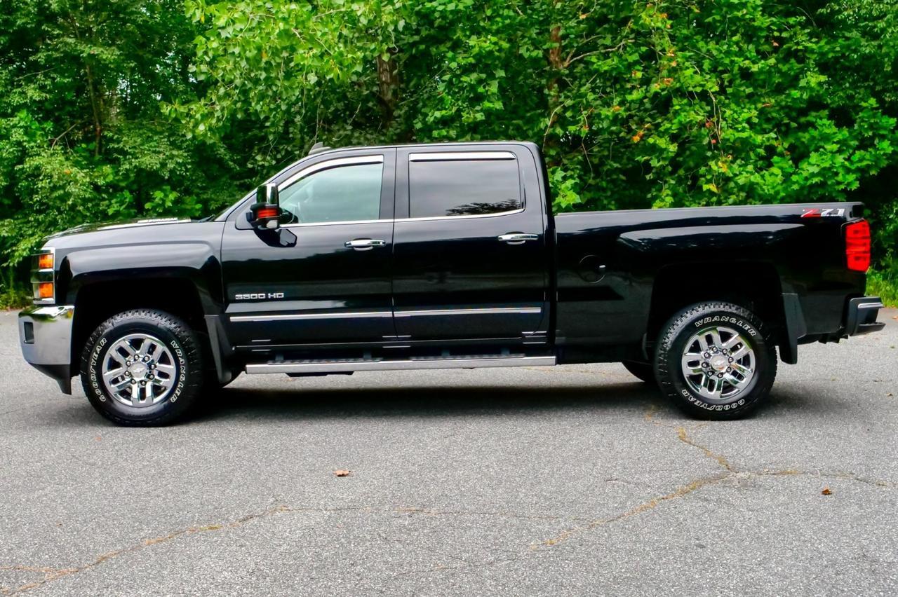 2018 Chevrolet Silverado 3500HD LTZ 4X4 / Duramax Turbo Diesel / Z71 / 5th Wheel! Lincolnton NC