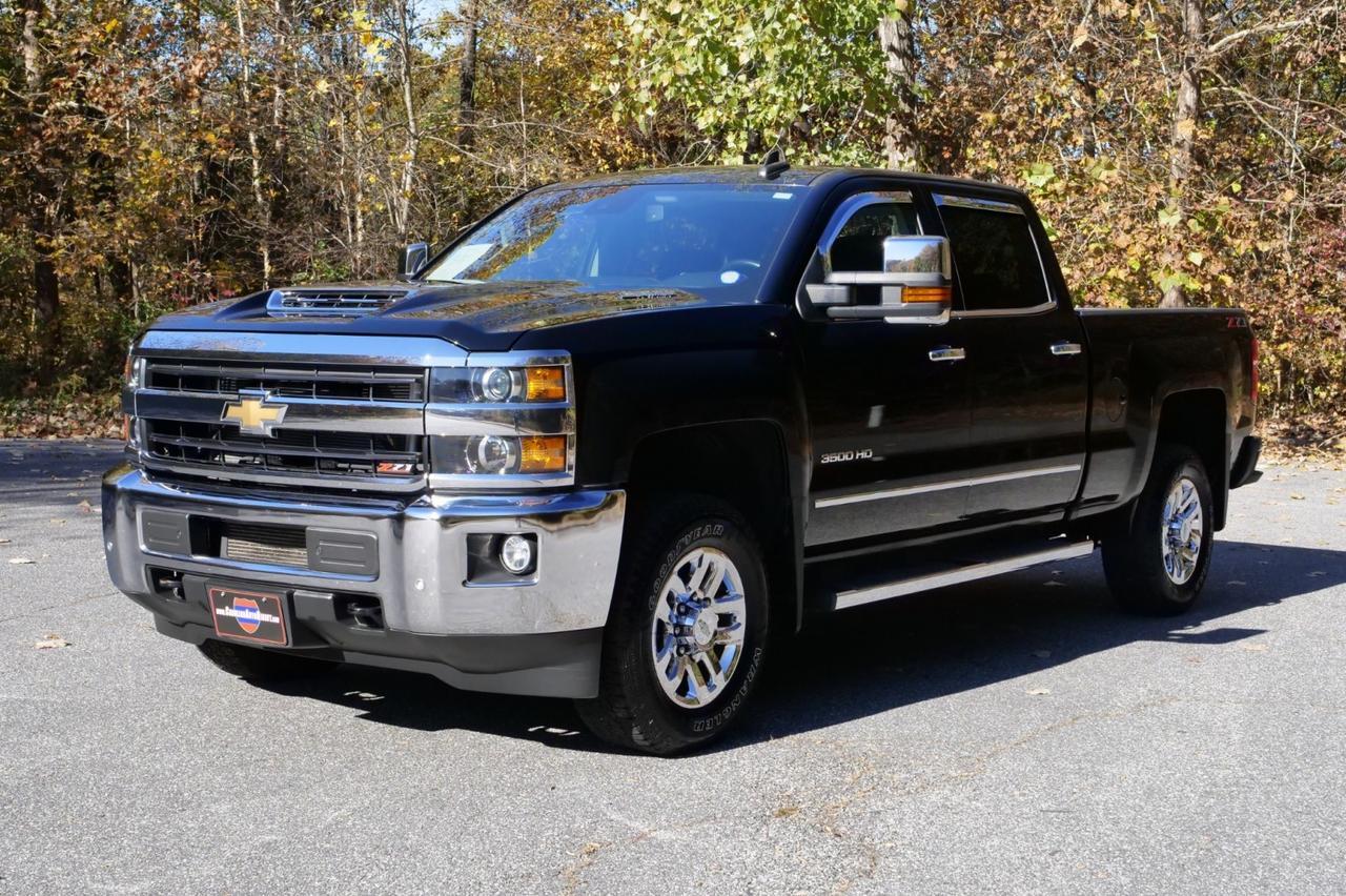 2018 Chevrolet Silverado 3500HD LTZ 4X4 / Duramax Turbo Diesel / Z71 / 5th Wheel! Lincolnton NC